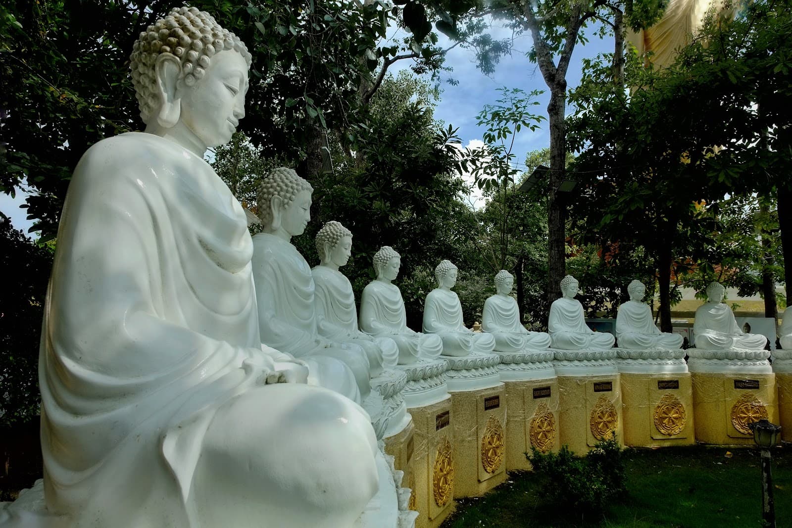 chùa tháp bảo tự