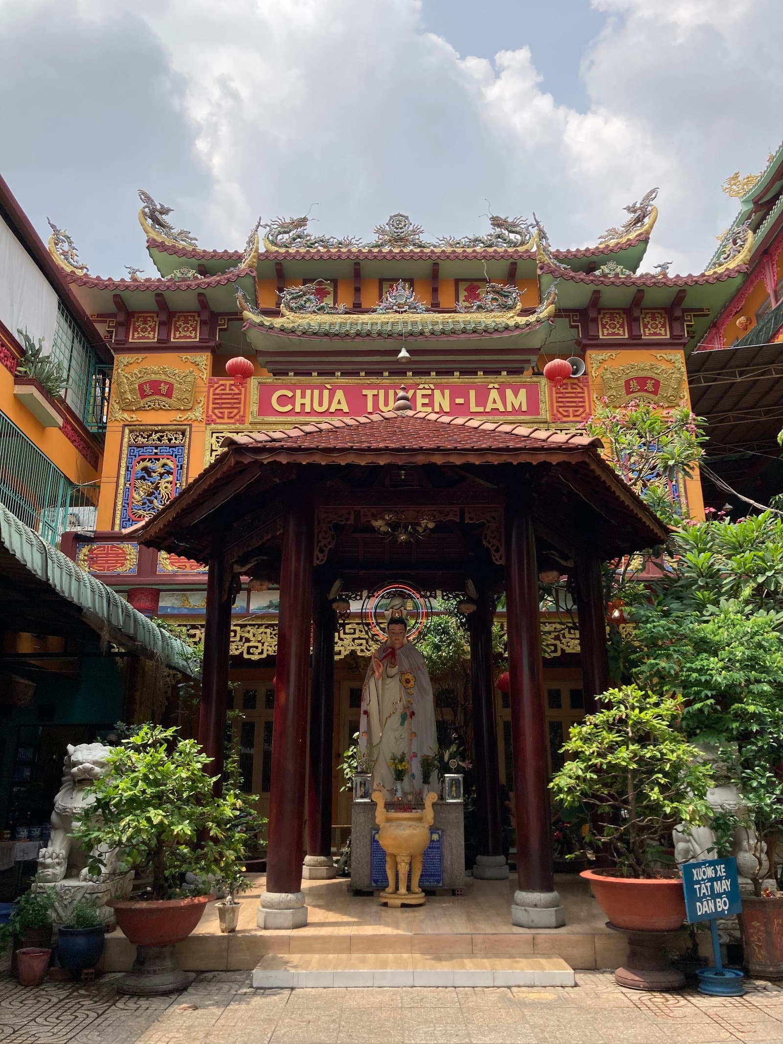 Chùa Tuyền Lâm