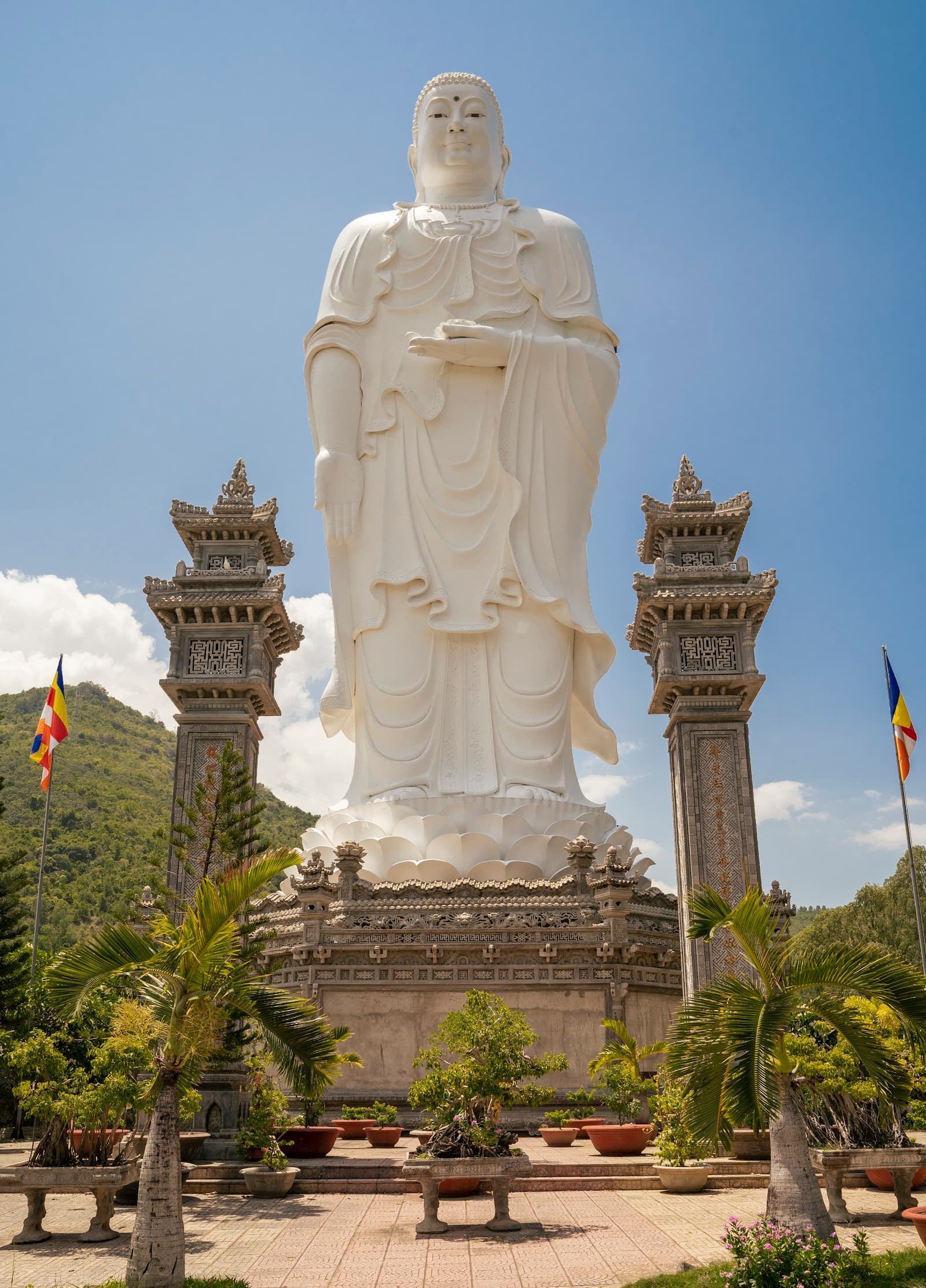 Tong Lam Lo Son Temple