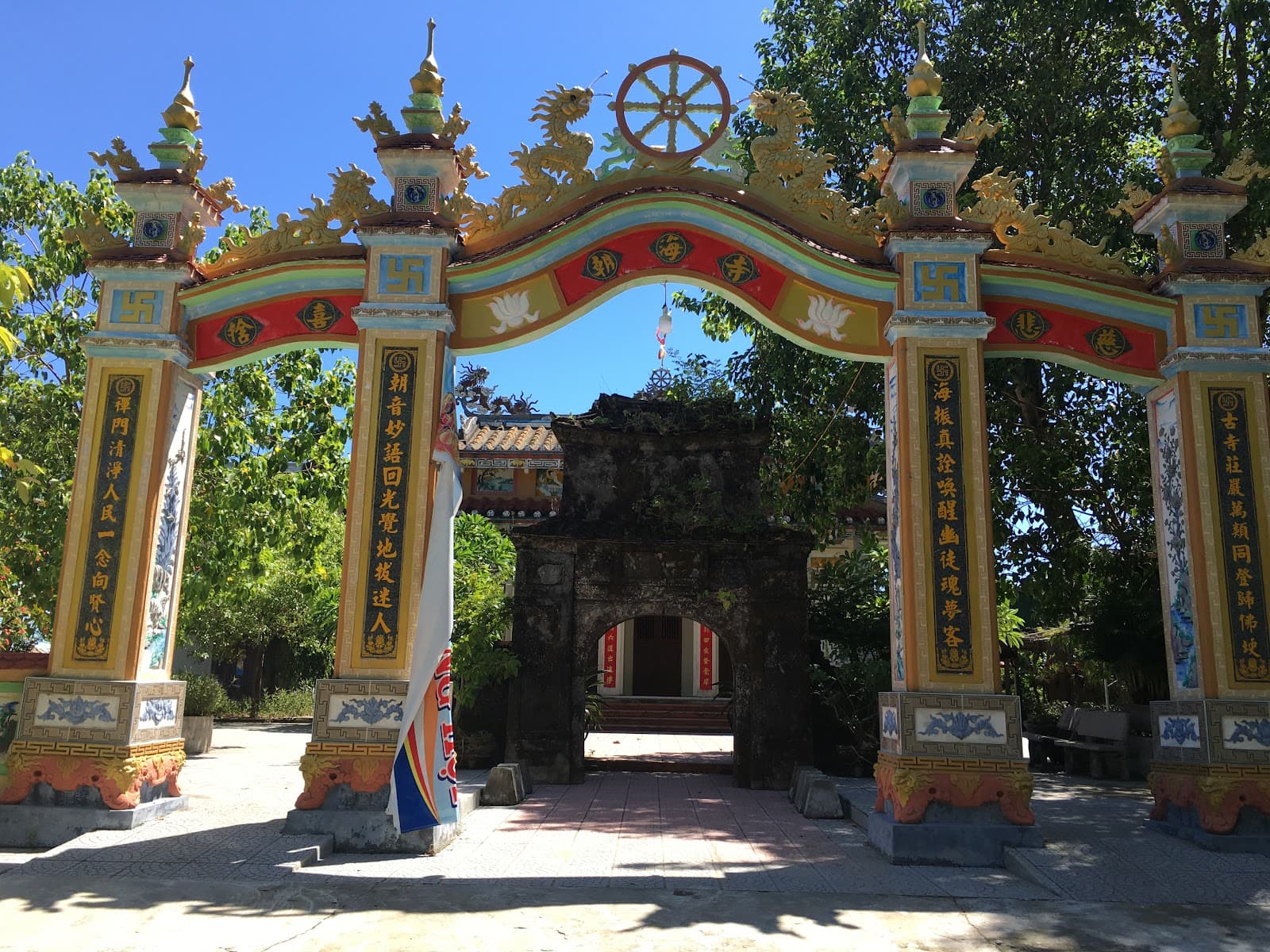 Chùa làng Hải Triều