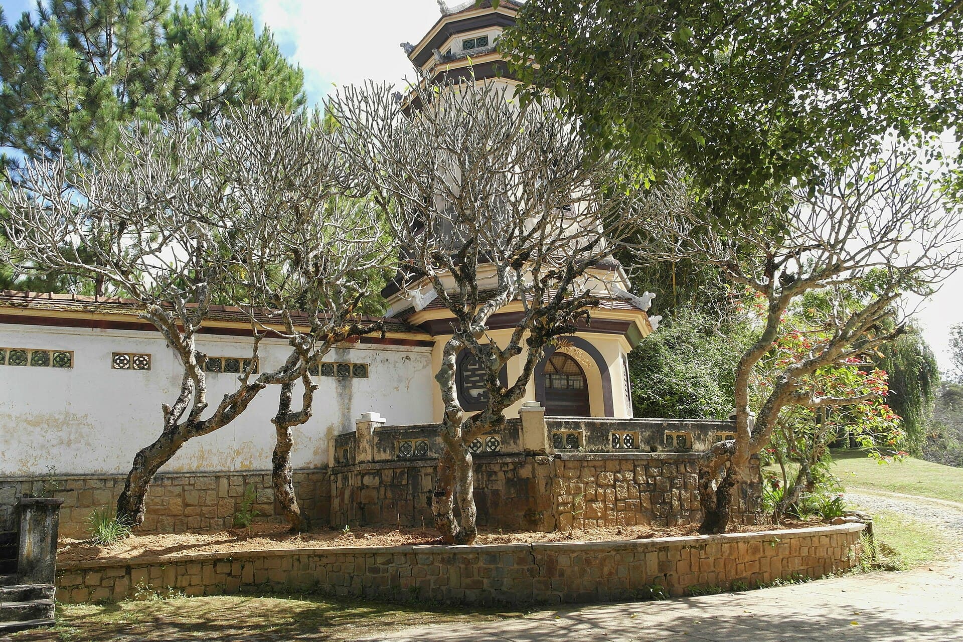 Chùa Linh Sơn