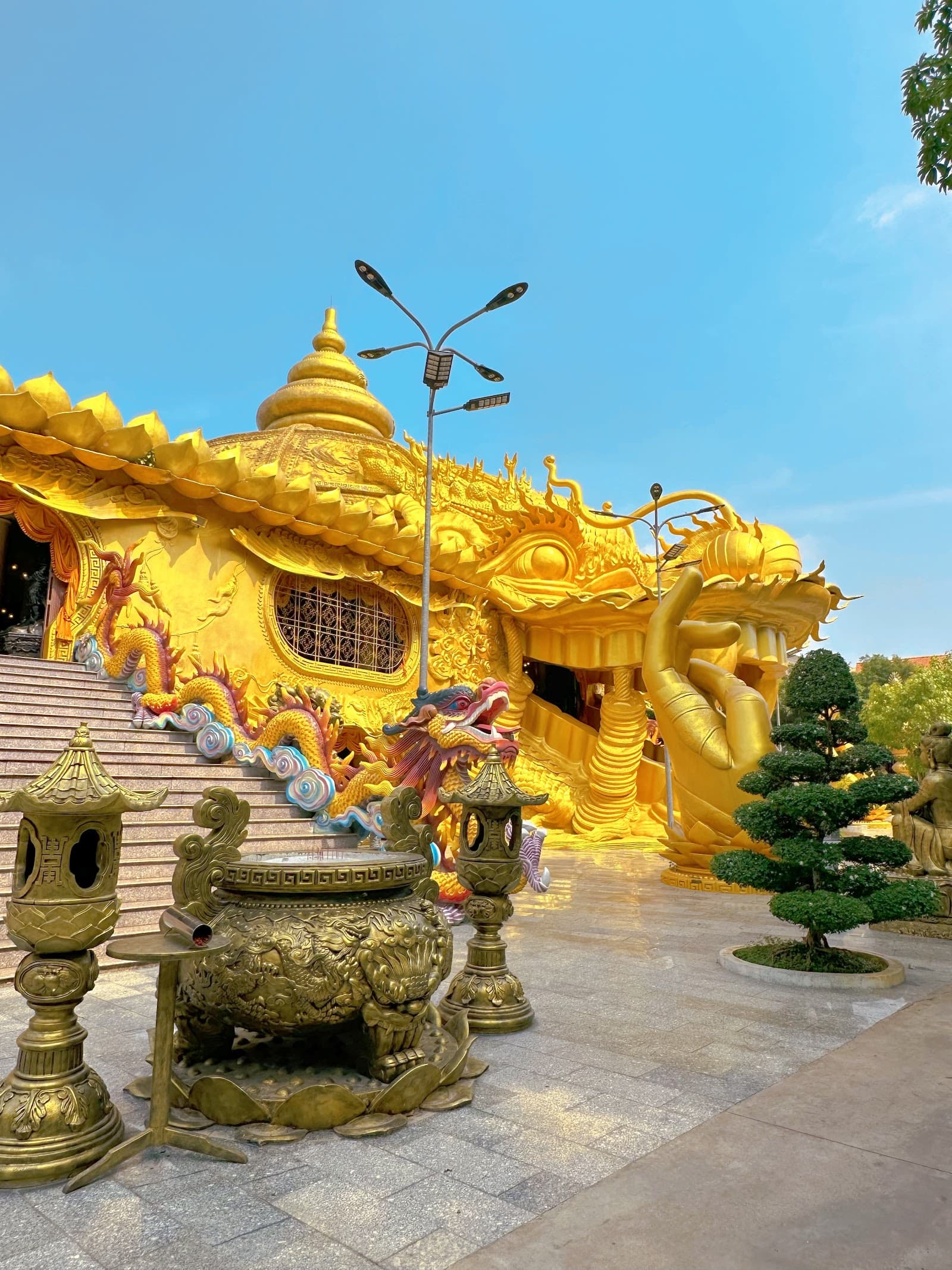 Chùa Long Hoa Liên Bảo