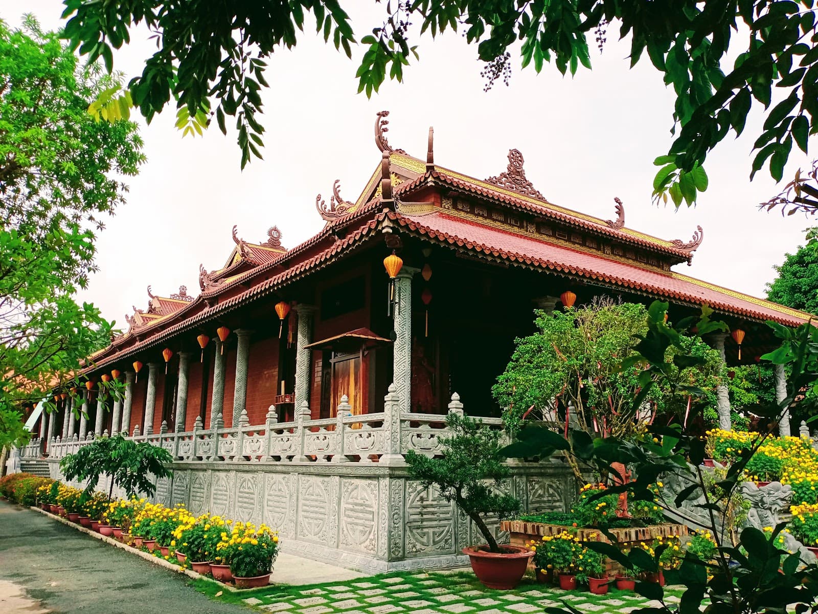 Chua Long Khanh