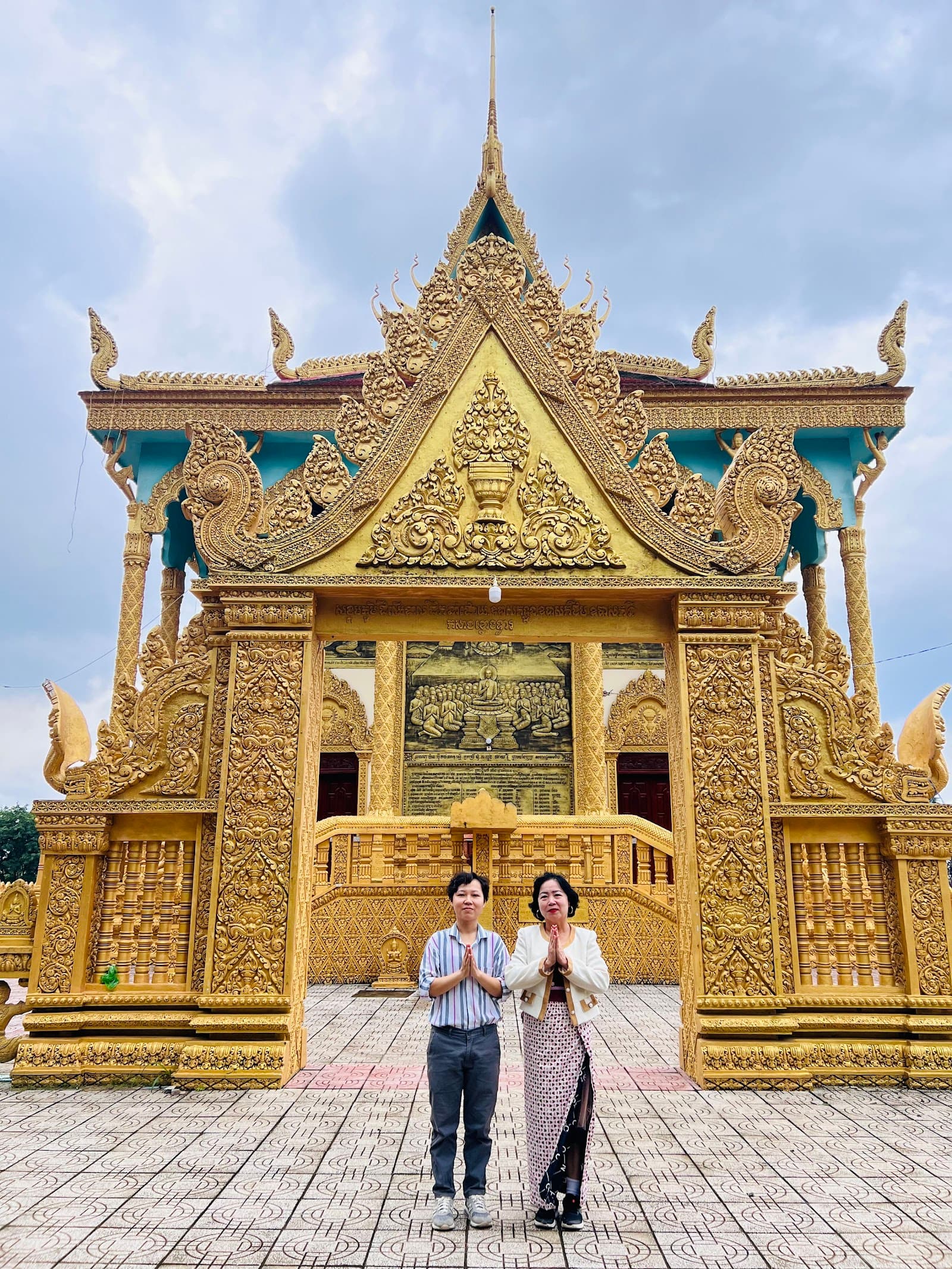Chùa Neng Non - វត្តគីរីសូផនសូវាន់ណែងណង