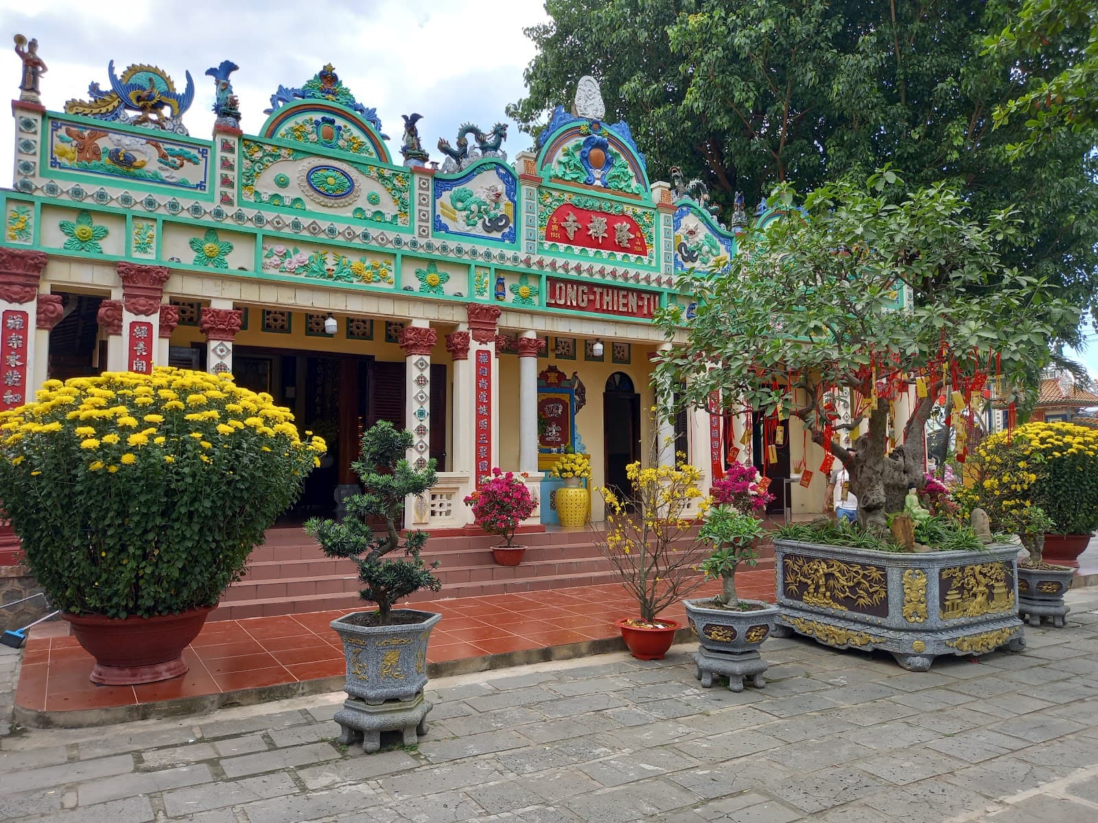 Long Thiền Tự