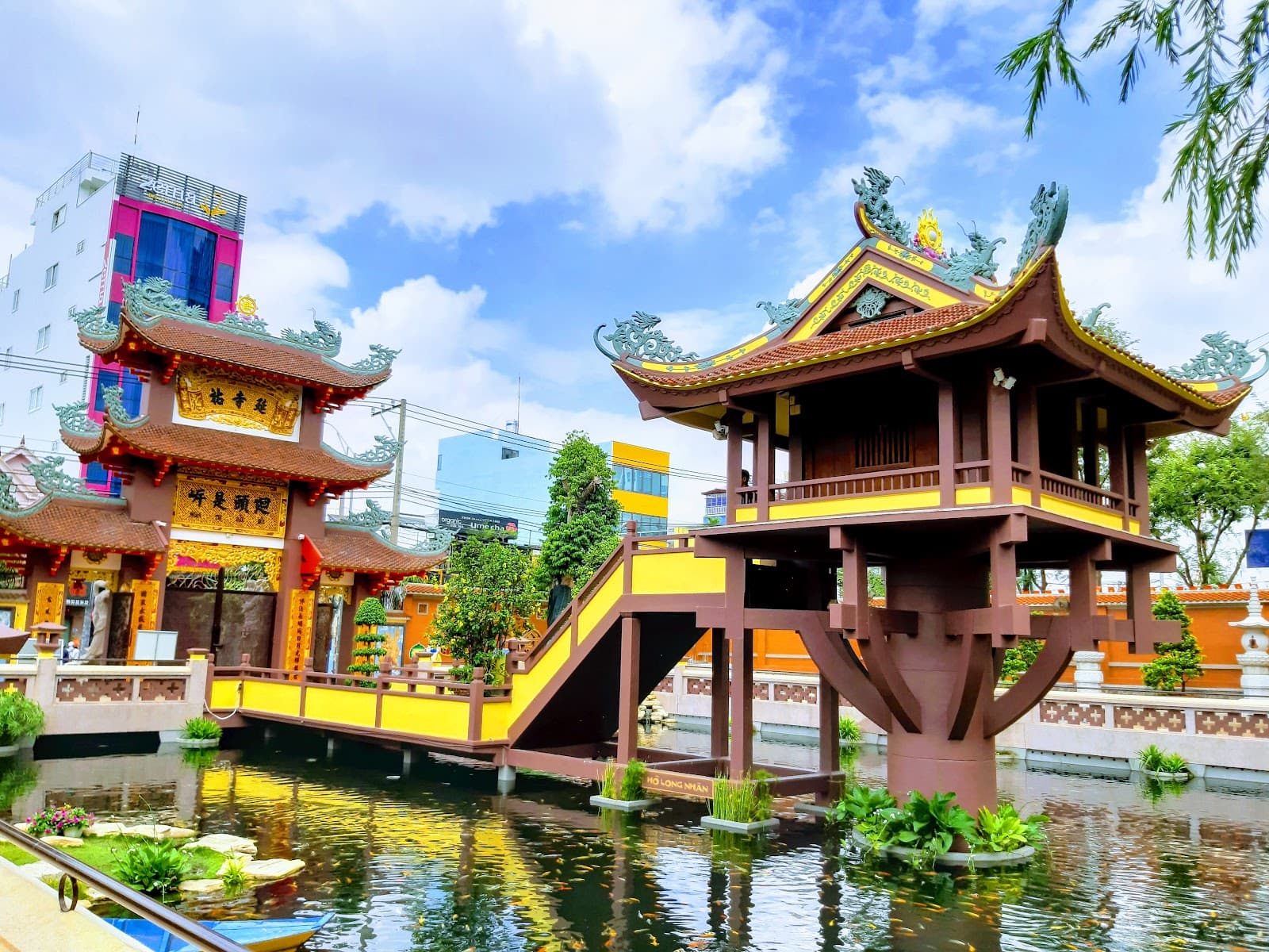 Nam Thiên Nhất Trụ