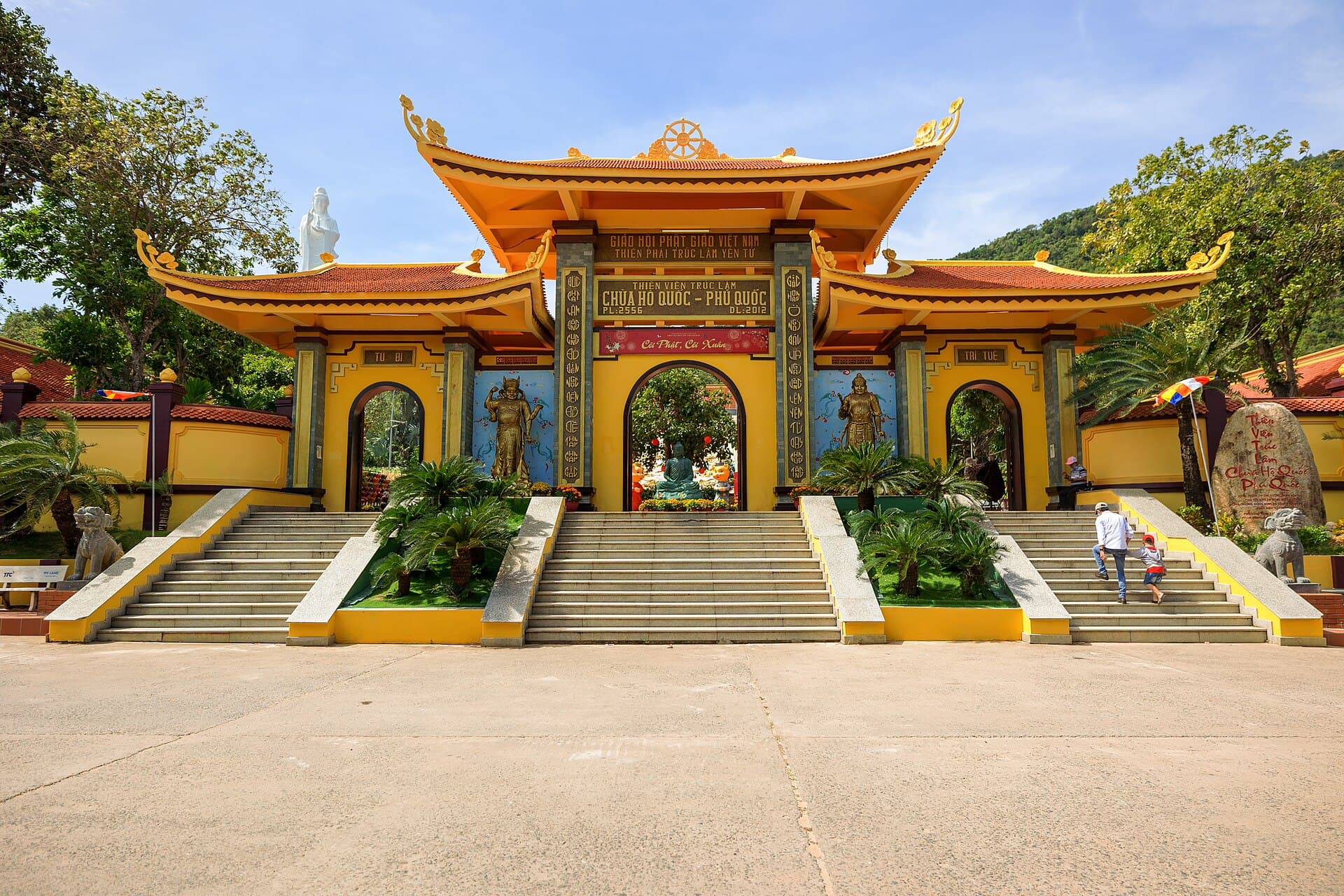 Trúc Lâm Hộ Quốc Zen Monastery